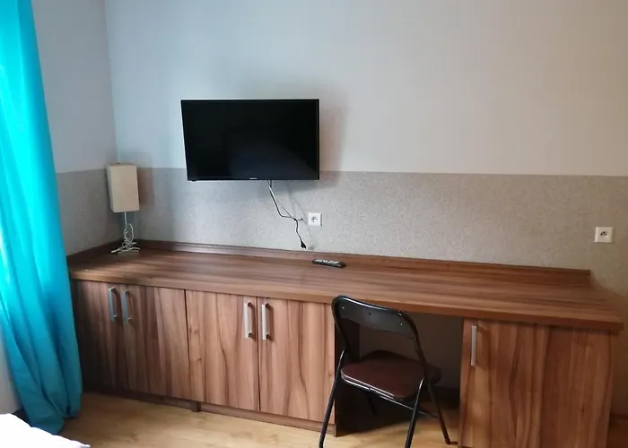 Goscinne Z Prywatna Lazienka Dla Firm Hostel *