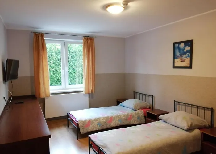 Hostel Goscinne Z Prywatna Lazienka Dla Firm